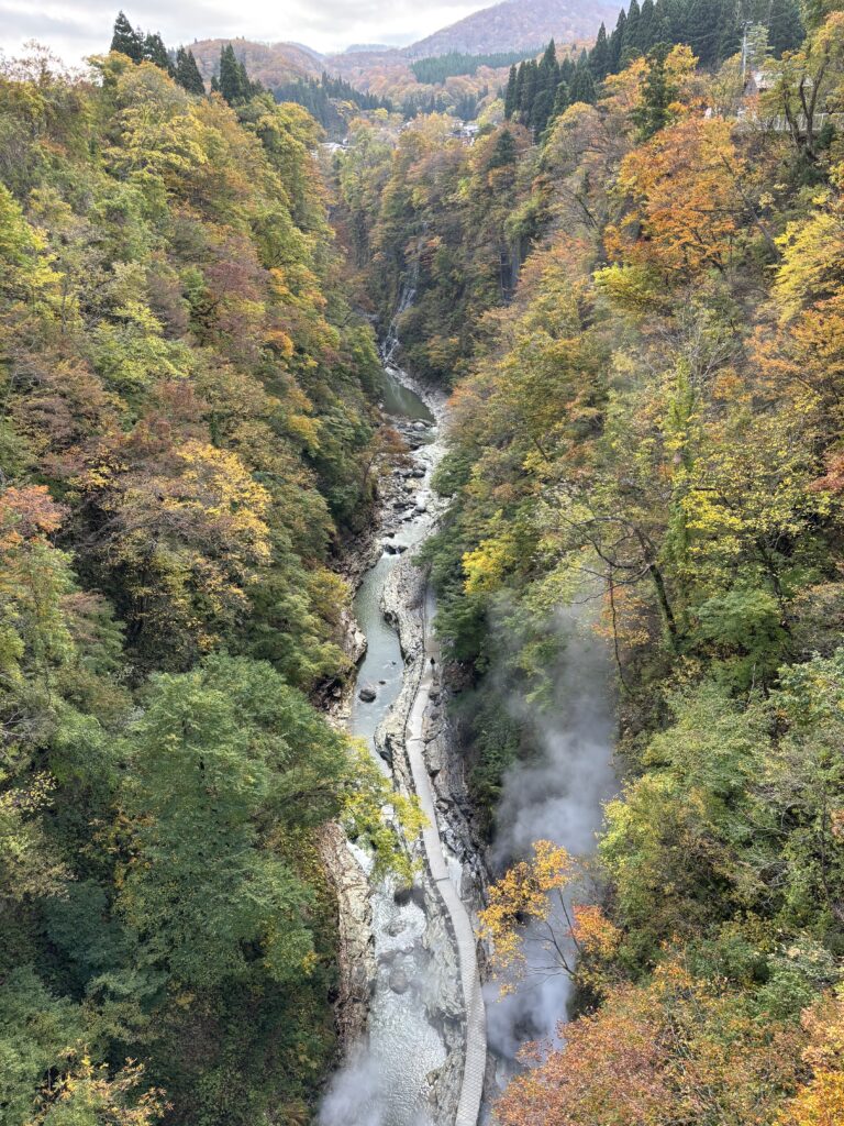 小安峡大噴湯
